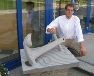 Naturstein Skulptur/Anker